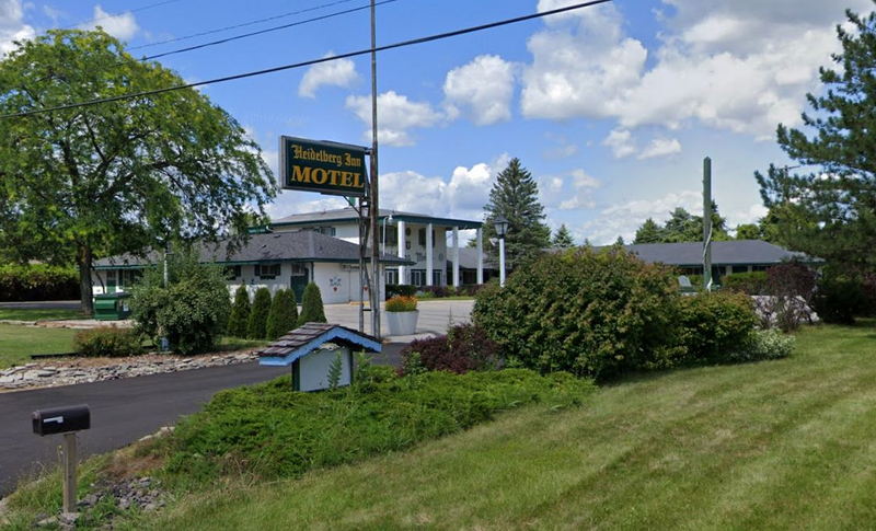 Heidelberg Motel (Holiday Motel, Bramblehurst Motel)